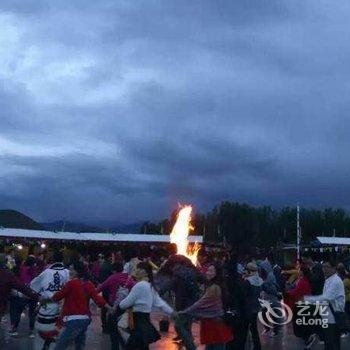 稻城阳光温泉酒店酒店提供图片