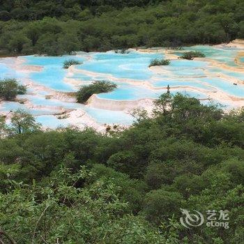 松潘黄龙乡雪山红客栈酒店提供图片