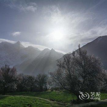 林芝大峡谷桃源雪峰客栈酒店提供图片