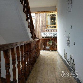 凤凰正中客栈酒店提供图片