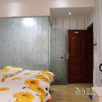 凤凰正中客栈酒店提供图片
