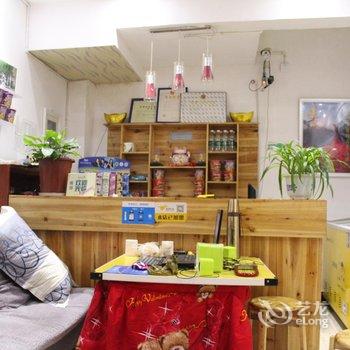 凤凰正中客栈酒店提供图片