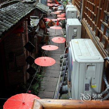 凤凰正中客栈酒店提供图片