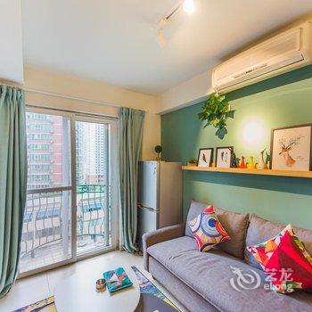 斑斓家民宿(成都春熙路太古里店)酒店提供图片