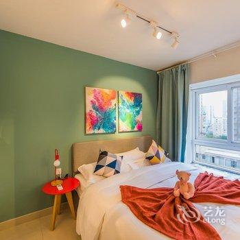 斑斓家民宿(成都春熙路太古里店)酒店提供图片