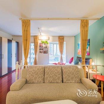 斑斓家民宿(成都春熙路太古里店)酒店提供图片