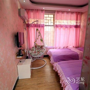 凤凰正中客栈酒店提供图片