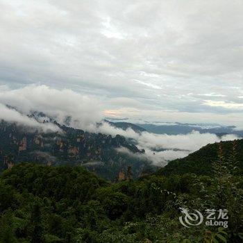 张家界老屋场山水田园客栈景区空中田园店酒店提供图片