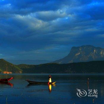 泸沽湖诗和远方文化主题客栈酒店提供图片