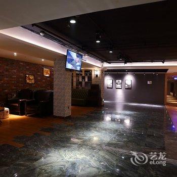 喆啡酒店(广州火车站三元里地铁站店)酒店提供图片