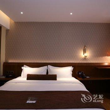 喆啡酒店(广州火车站三元里地铁站店)酒店提供图片