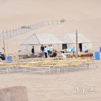 敦煌星星的轨迹沙漠露营基地住宿酒店提供图片