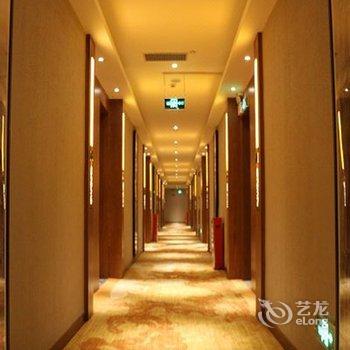 喆啡酒店(广州火车站三元里地铁站店)酒店提供图片