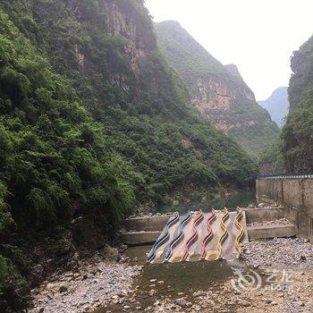 重庆当阳乡洋源河山庄酒店提供图片