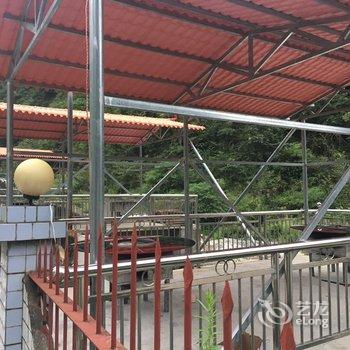 重庆当阳乡洋源河山庄酒店提供图片