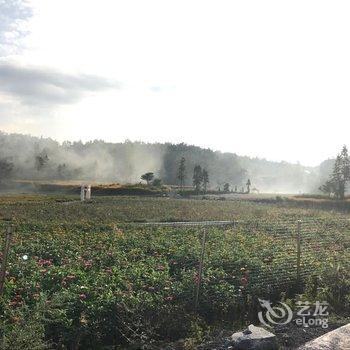 恩施季食惠山庄酒店提供图片