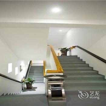 张家界简悦创想酒店(火车站天门山店)酒店提供图片