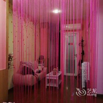 峨眉山乐途主题酒店用户上传图片