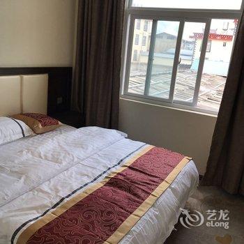 迪庆香格里拉市天晴家园主题酒店酒店提供图片