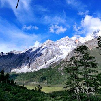 稻城亚丁暖南酒店酒店提供图片