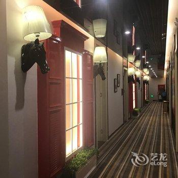 苍溪月光印象主题商务酒店酒店提供图片