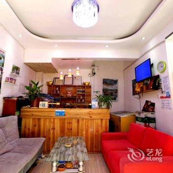 凤凰正中客栈酒店提供图片