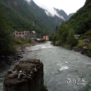 毕棚沟凌云山庄酒店提供图片