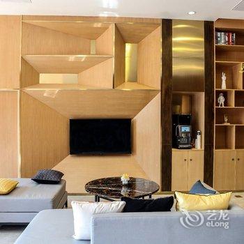 窝趣服务式公寓(绿地滨江汇店)酒店提供图片