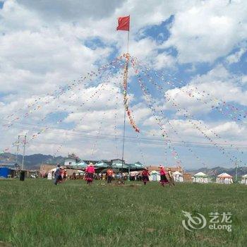 甘南夏河日月山庄酒店提供图片