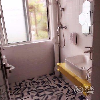 重庆酷虫王国民宿酒店提供图片