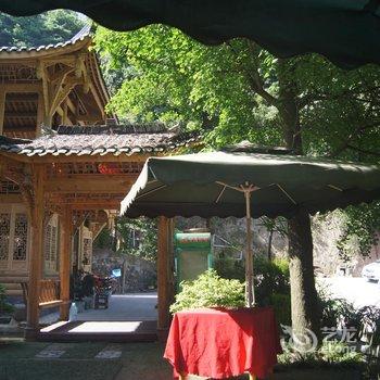 青城山半山河畔客栈酒店提供图片