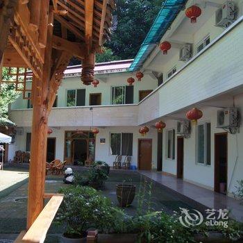 青城山半山河畔客栈酒店提供图片