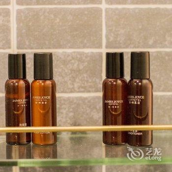 喆啡酒店(广州火车站三元里地铁站店)酒店提供图片