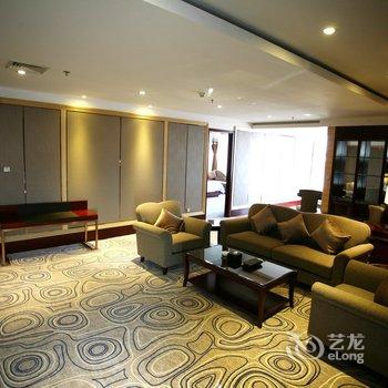 山东新泰荣峰国际饭店酒店提供图片