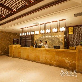 玉龙华冠酒店酒店提供图片