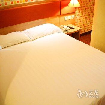 如家快捷酒店(鸡西金龙大厦火车站万达广场店)酒店提供图片