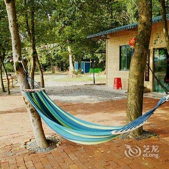 清远峰林墨客人文住宿酒店提供图片