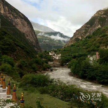 甘孜云漫山居酒店酒店提供图片