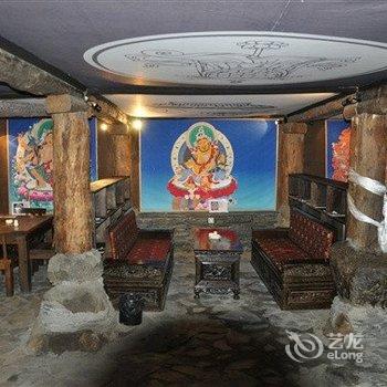 稻城亚丁阿央藏文化主题酒店酒店提供图片