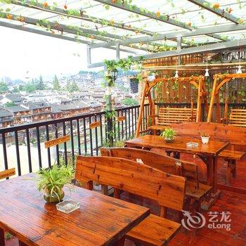 凤凰水车旁的窄巷客栈酒店提供图片