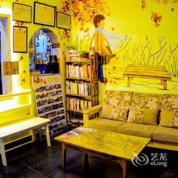 凤凰水车旁的窄巷客栈酒店提供图片