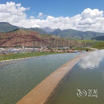 祁连海悦避暑山庄酒店提供图片