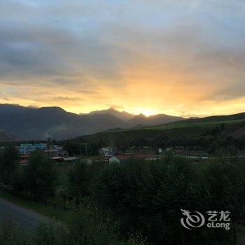 祁连海悦避暑山庄酒店提供图片