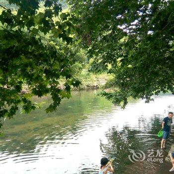 湖州梦回山居酒店提供图片