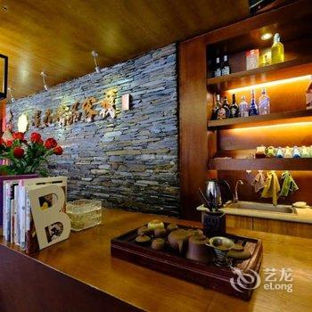 小金县四姑娘山莲花精品客栈酒店提供图片