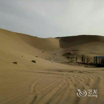 敦煌龙湾沙漠露营基地酒店提供图片