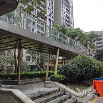 宁波罗蒙环球城豪华型公寓酒店提供图片