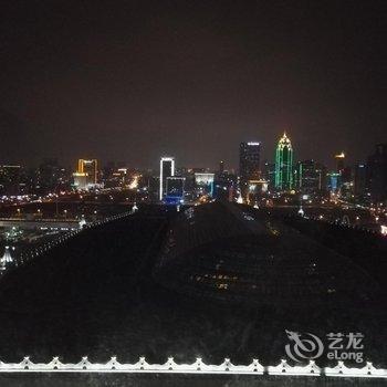 宁波罗蒙环球城豪华型公寓酒店提供图片