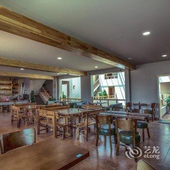 青海湖央茕林卡藏文化主题商务酒店酒店提供图片