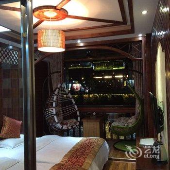 凤凰快乐时光客栈酒店提供图片